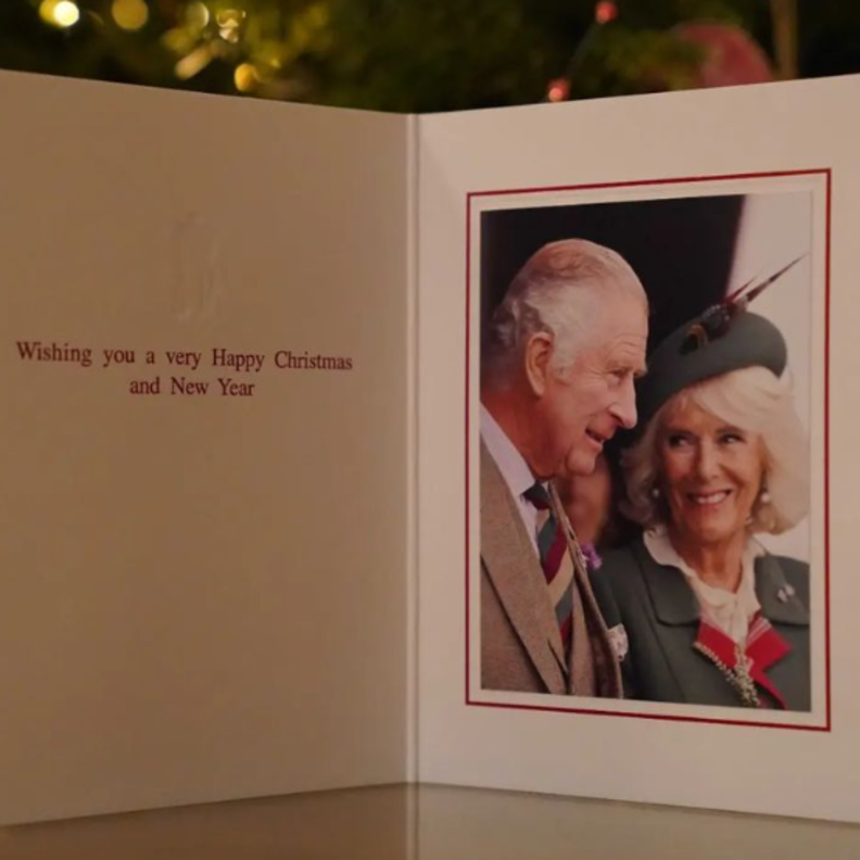 تشارلز الثالث ينشر أول صورة للكريسماس بصفته ملكا