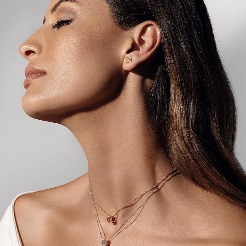 إليك كيفية فك تشابك القلائد بسهولة قبل نهاية عام 2023