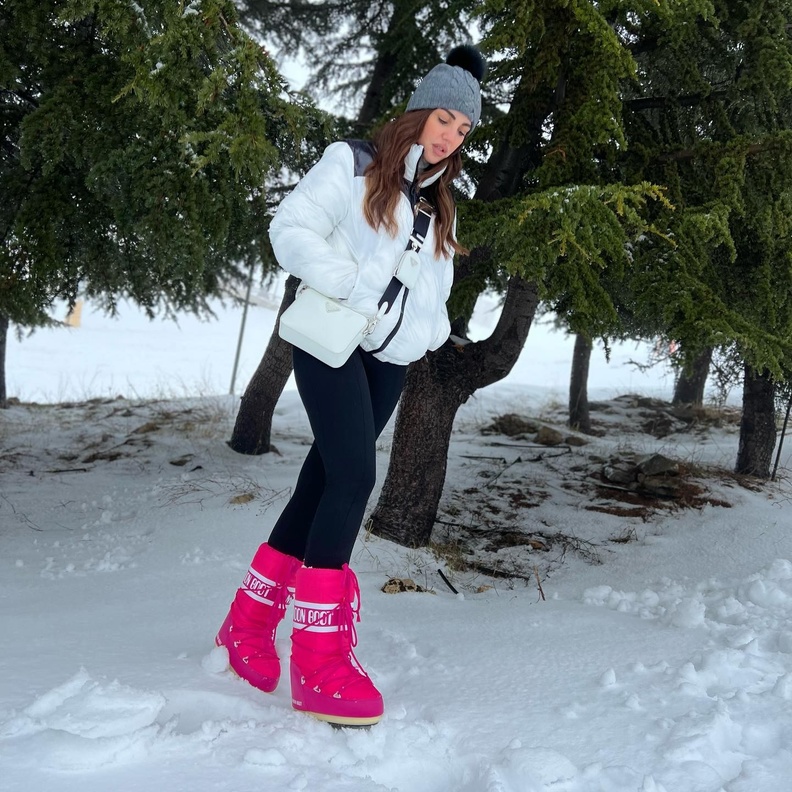 درة ولحظات مرحة وسط الثلج