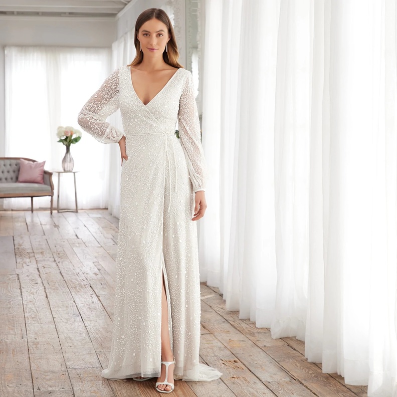 فساتين زفاف ملفوفة@adriannapapell