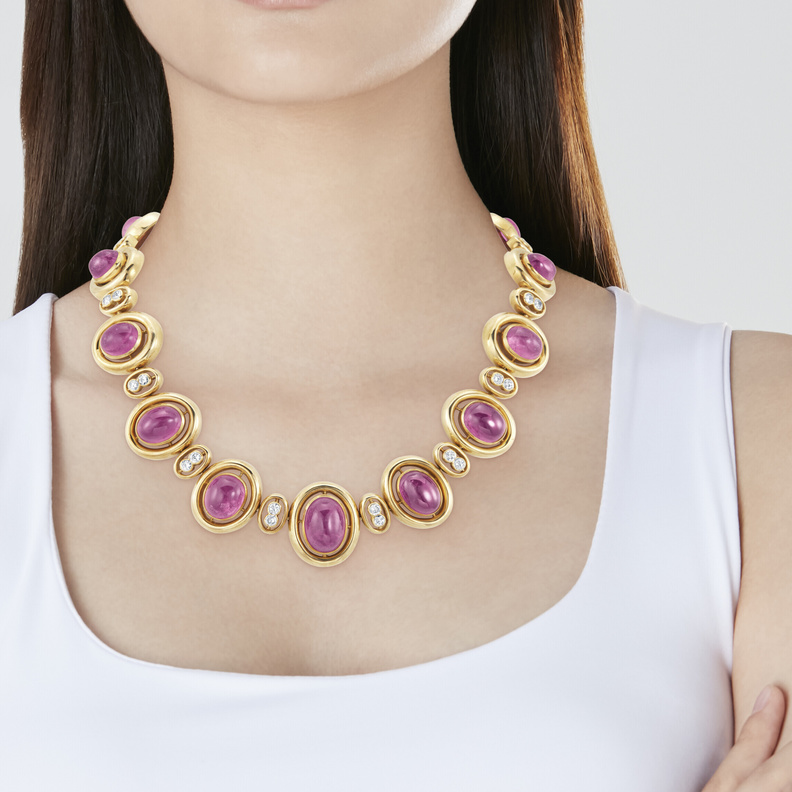 مزاد كريستيز Jewels Online يتألق بأرقى مجوهرات الشتاء