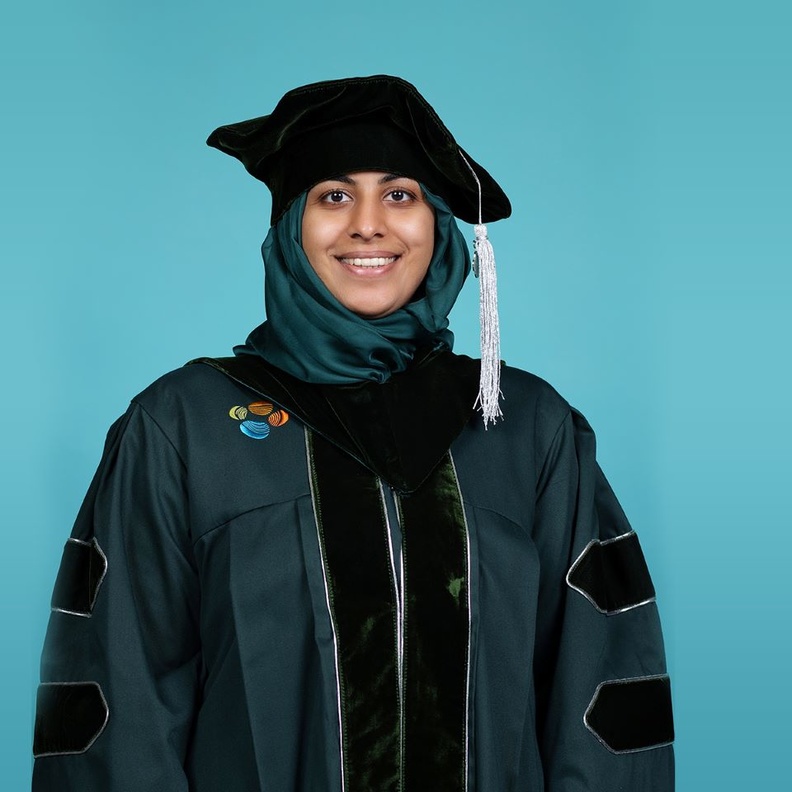 من هي "إيمان الحجي" مؤسسة منظمة الشباب السعودي للاستدامة؟