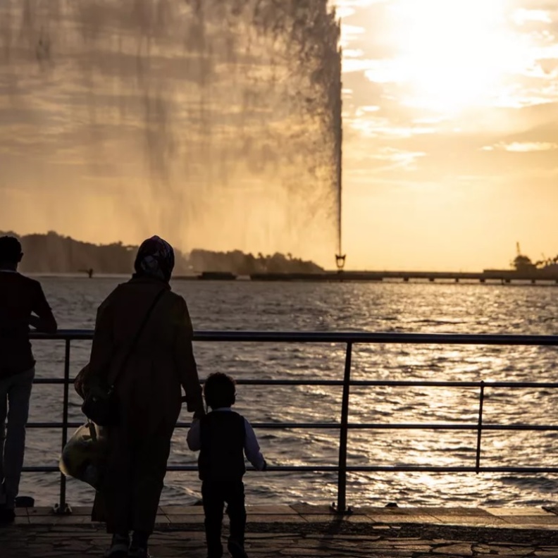 نافورة الملك فهد وتجربة ساحرة بانتظار الزوار