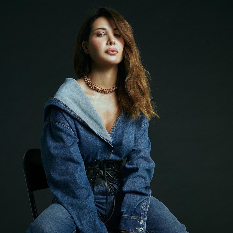 نانسي عجرم بمجوهرات كارتييه