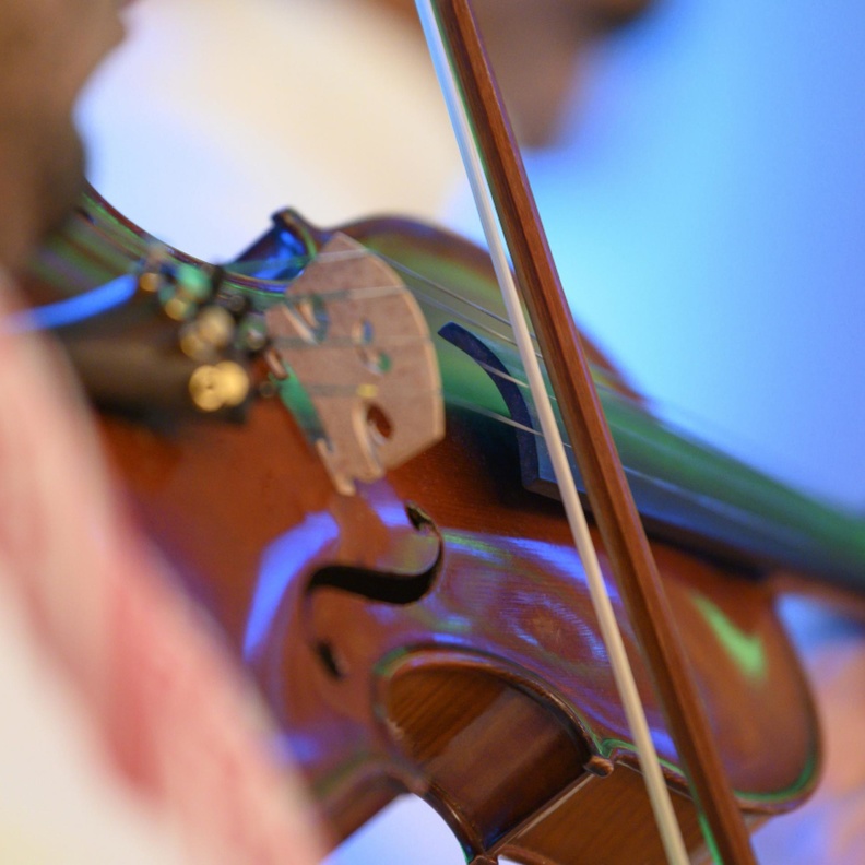 كيف تفاعلت الجهات الرسمية في المملكة بمناسبة اليوم العالمي للاحتفال باللغة العربية؟