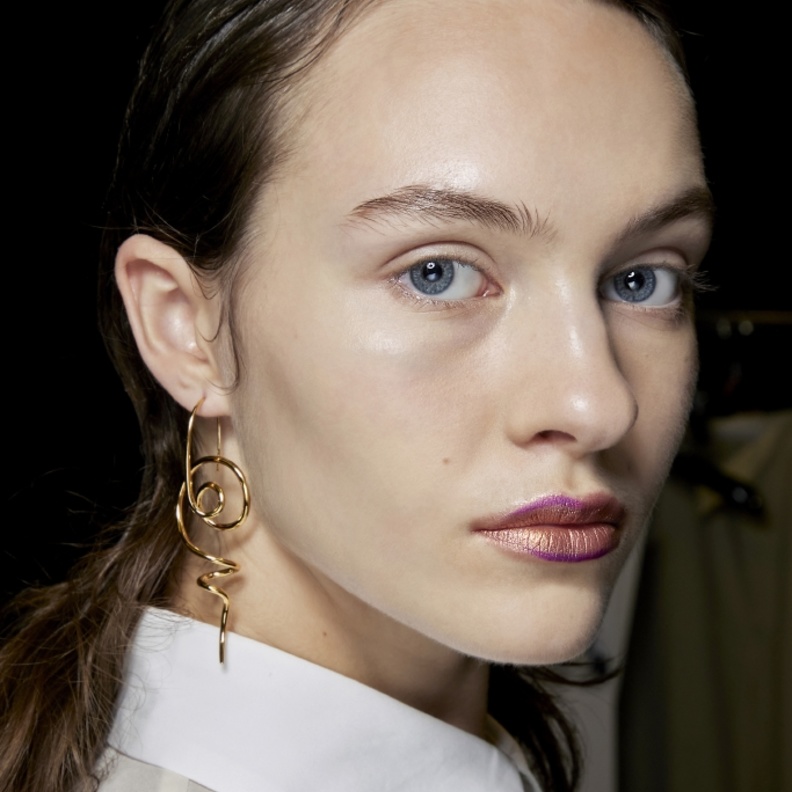 كيفية اختيار المنظف المناسب وفق نوع بشرتك