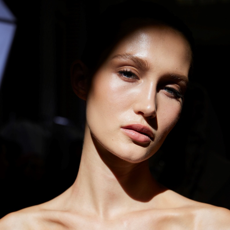  هل يجب استخدام الكريم الواقي من الشمس في الشتاء