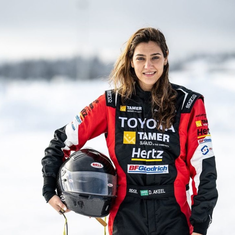  سائقة الراليات السعودية دانية عقيل  