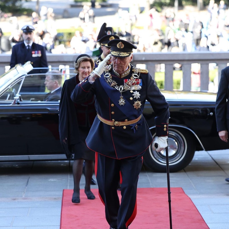 نقل هارالد الخامس ملك النرويج إلى المستشفى بعد إصابته بالعدوى