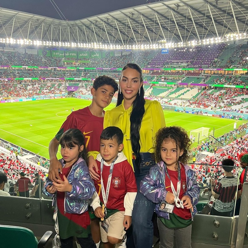  أسرة جورجينا رودريغيز وكريستيانو رونالدو