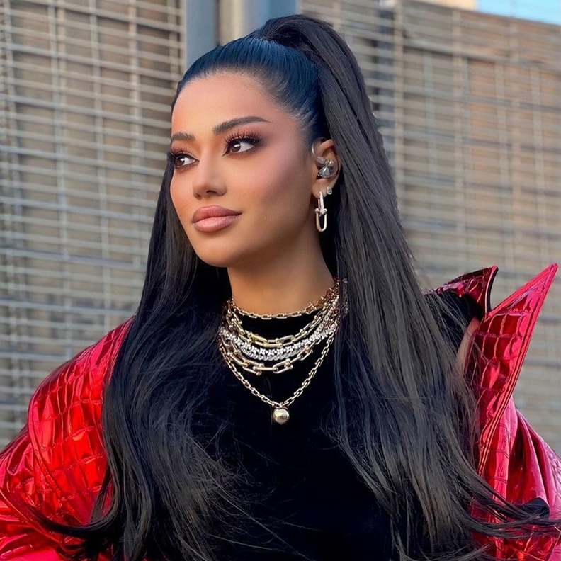 إطلالات جمالية جذابة ومبتكرة تميزّت بها نجمات حفل ختام كأس العالم 2022