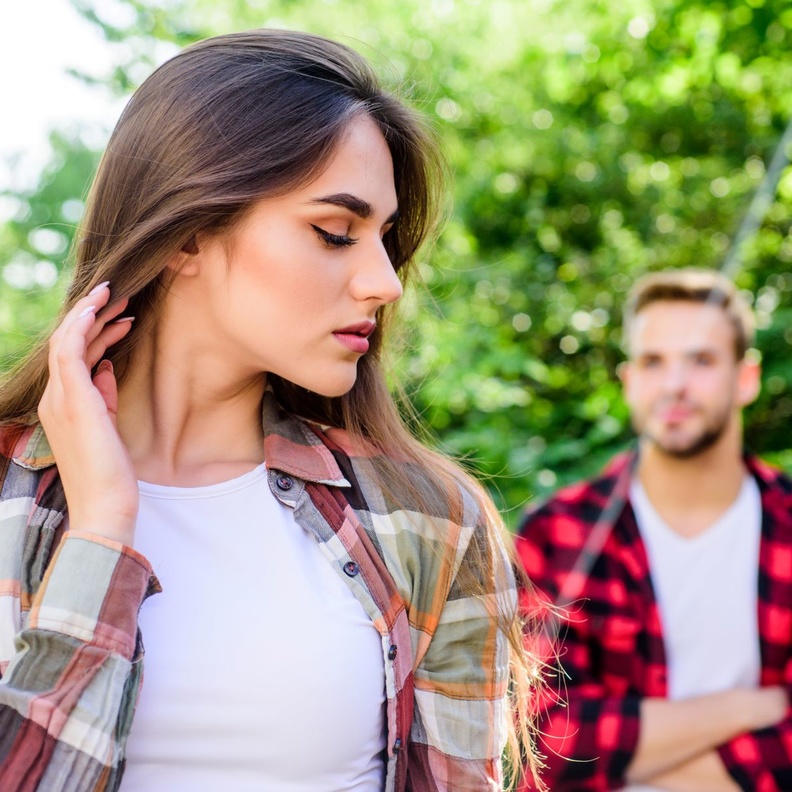 5 أمور تُنفر المرأة من الرجل بعد حديثه معها لأول مرة