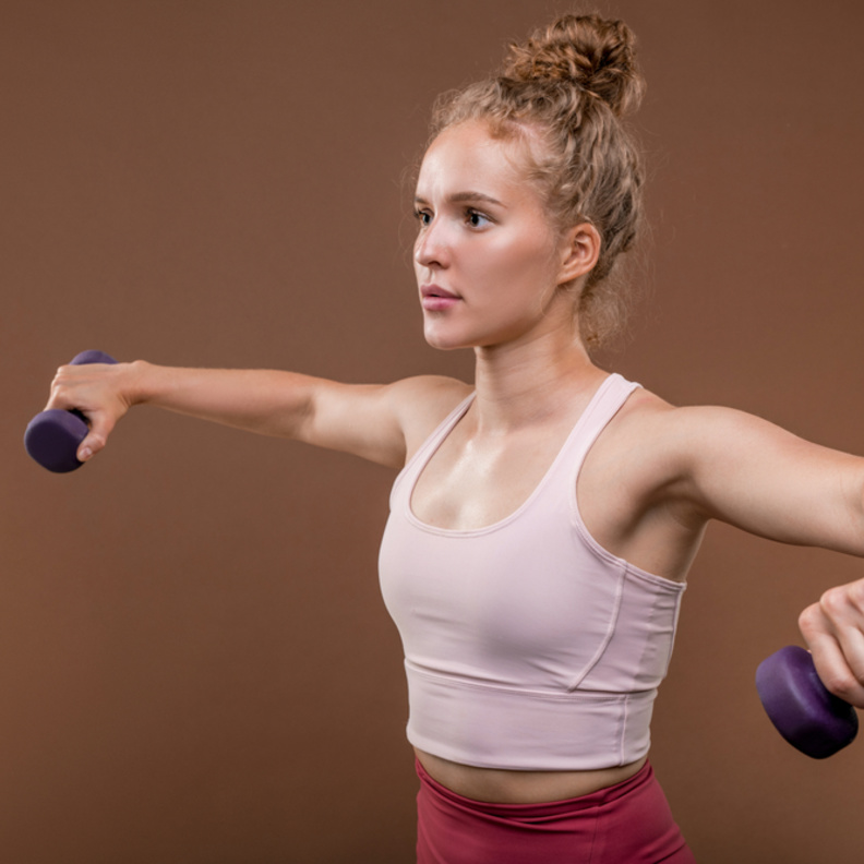 7 تمارين رياضية سهلة وفعالة لتنحيف وشد الزنود 