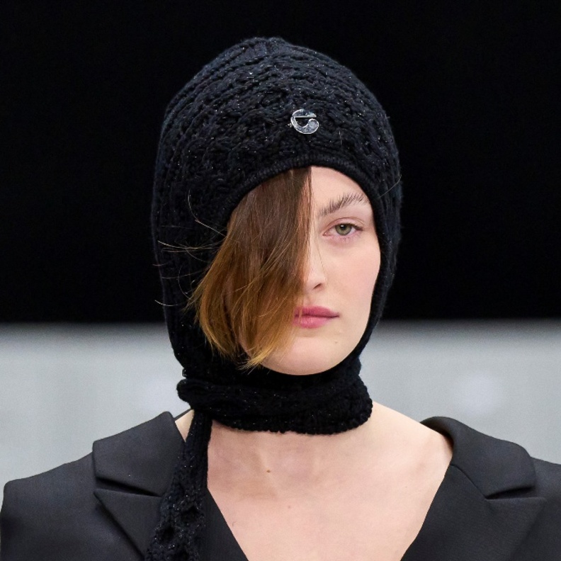 قبعة صوف سوداء من Coperni