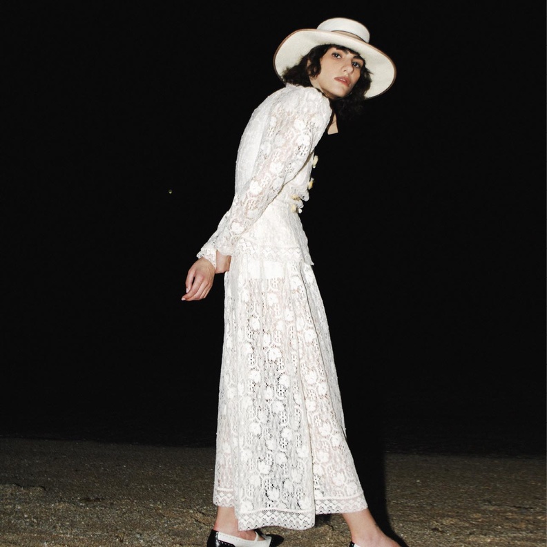 جلسة تصويرية خاصة بـــ "هي" ودار Dior تحت عنوان Light Up The Sky