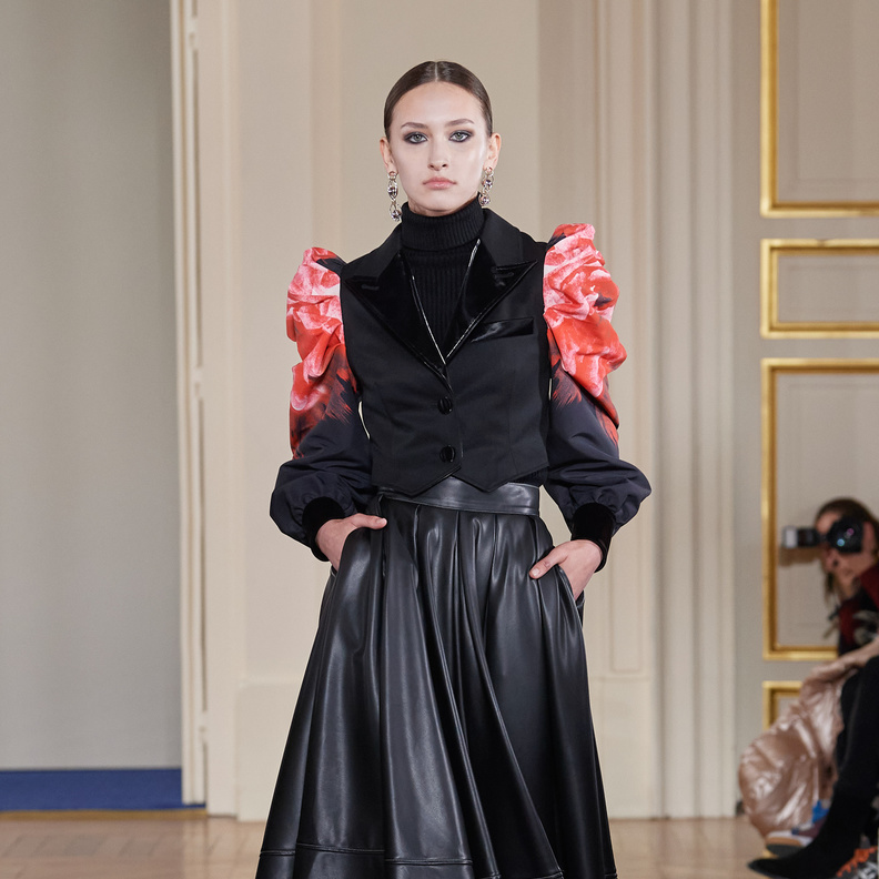 أجمل 6 موديلات تنانير بقصة الكلوش