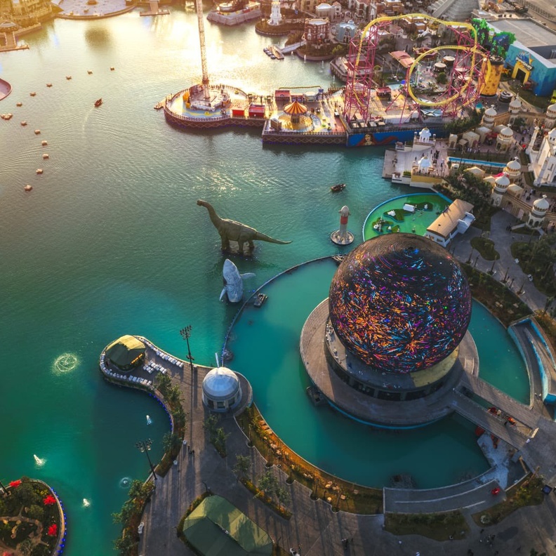 أجمل 5 تجارب يمكنكم خوضها في أكبر بحيرة صناعية بالعالم في موسم الرياض 2022