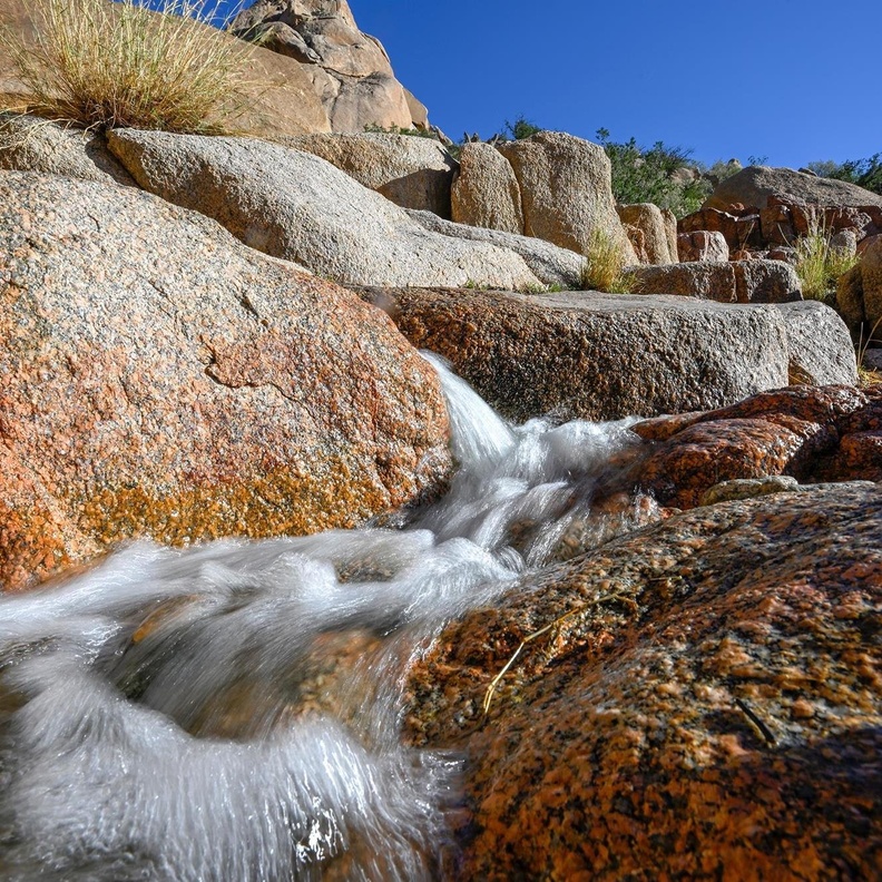 شلالات الطائف.. لوحة فنية بديعة وروائح عطرية خلابة