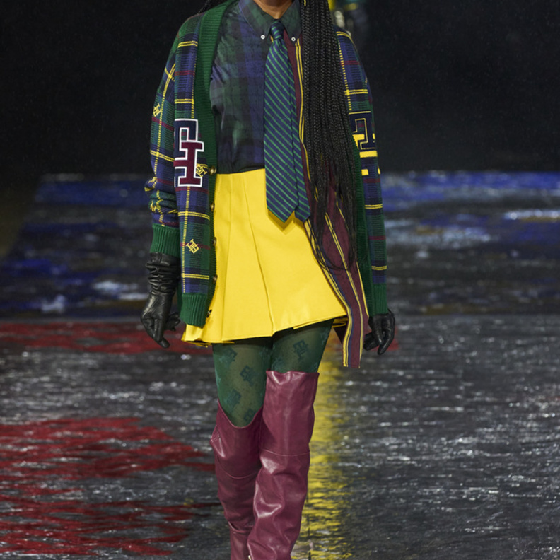 الكارديغان صيحة خريف 2022 من Tommy Hilfiger