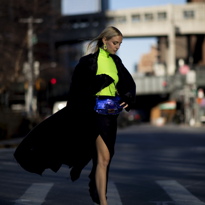 ما هو الحذاء المناسب لإطلالات نهاية العام؟! إختاري الأجمل ونسقيه مستويحة من الصور