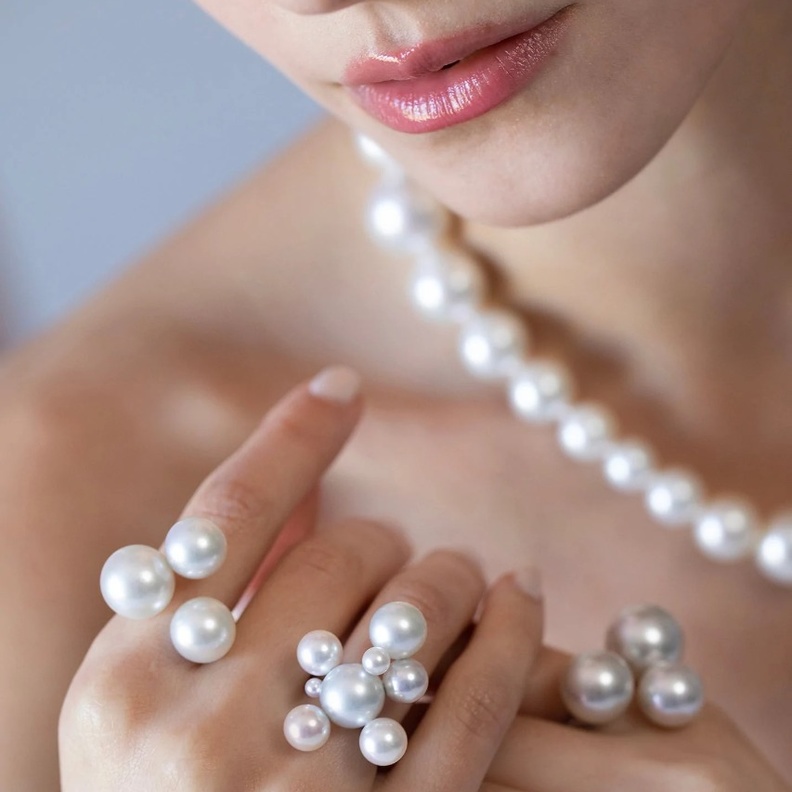 مجوهرات اللؤلؤ من ASSAEL من موقع MARISSA