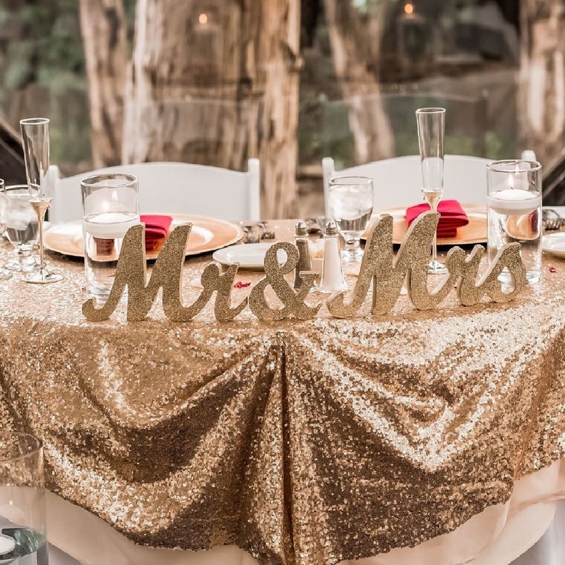 أفكار رائعة لإضافة بريق الذهب لحفل زفافك