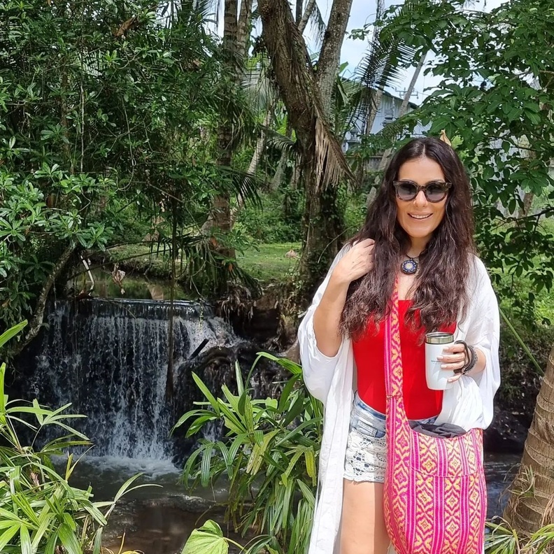 انجي المقدم 