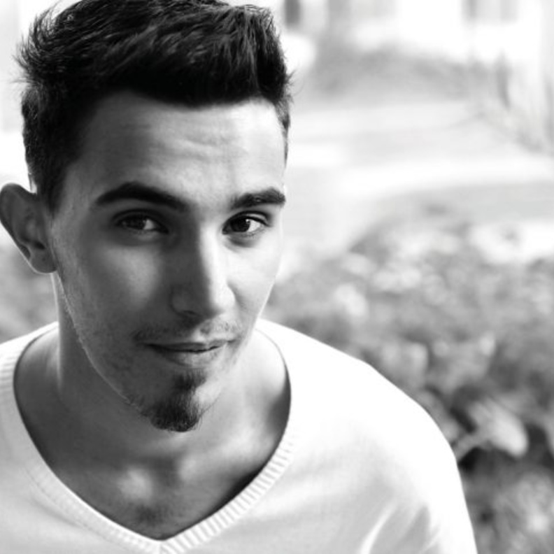 لأول مرة شاب عربي يفوز بجائزة أفضل مصور هاو في العالم