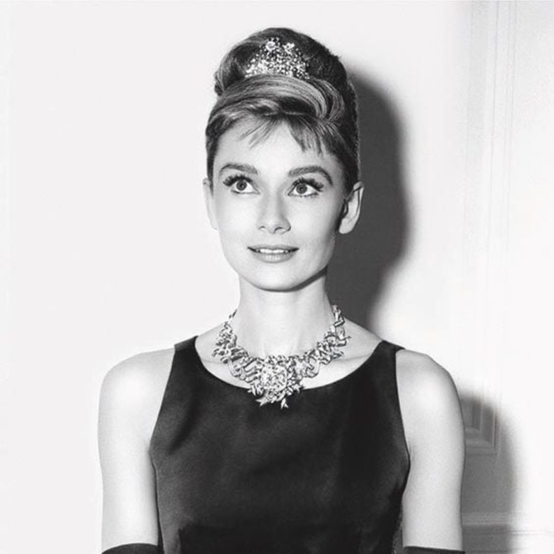 "ريبون روزيت"Ribbon Rosette  من فيلم "الإفطار عند تيفاني"Breakfast at Tiffany’s  (1961)