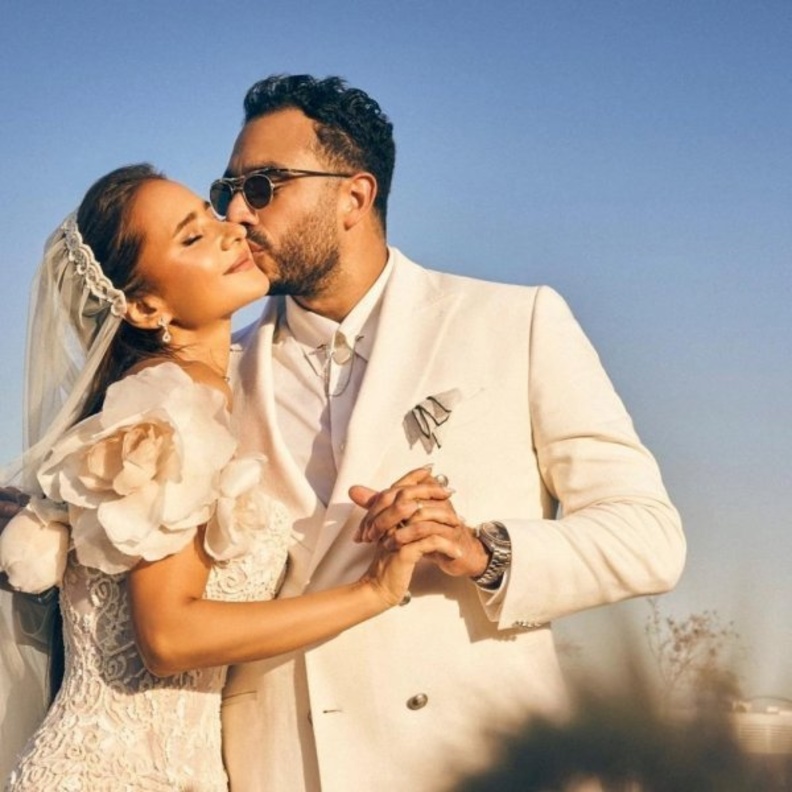 ابناء نيللي كريم الاربعة حضروا حفل زفافها