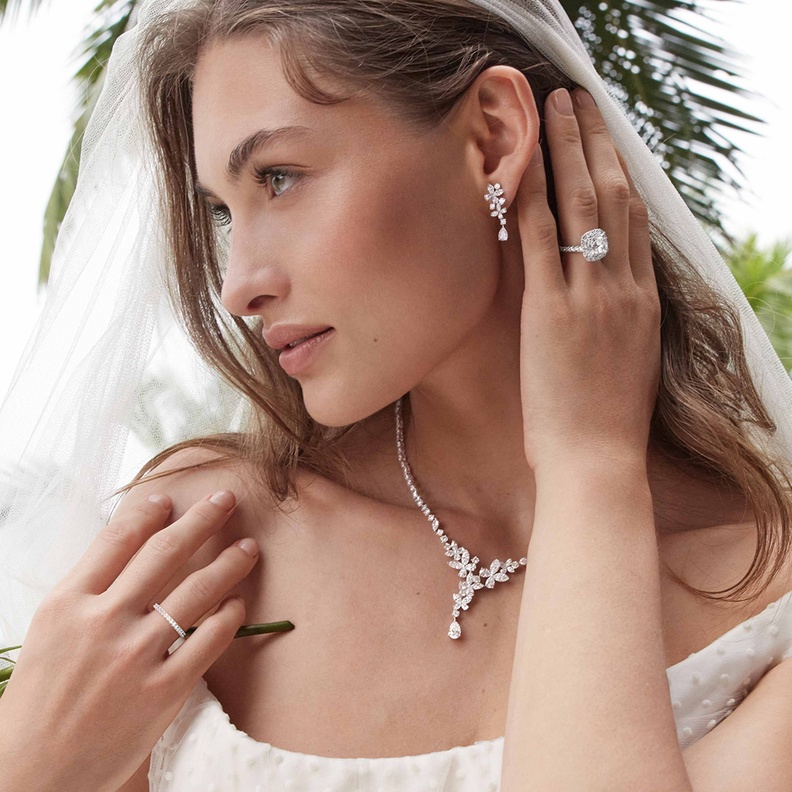 خطوات اختيار مجوهرات الماس للعروس