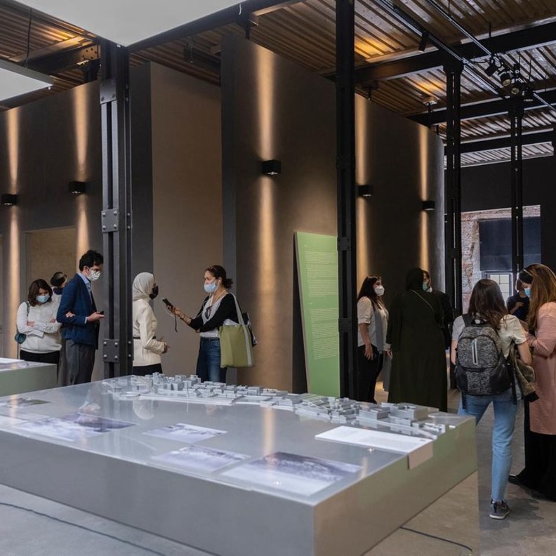 جدة تحتضن معرض "مقار" بعد تجربته العالمية في بينالي البندقية للعِمارة