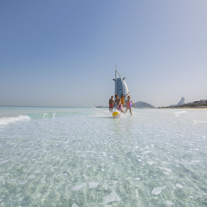 جرعة من السعادة بانتظار زوار دبي