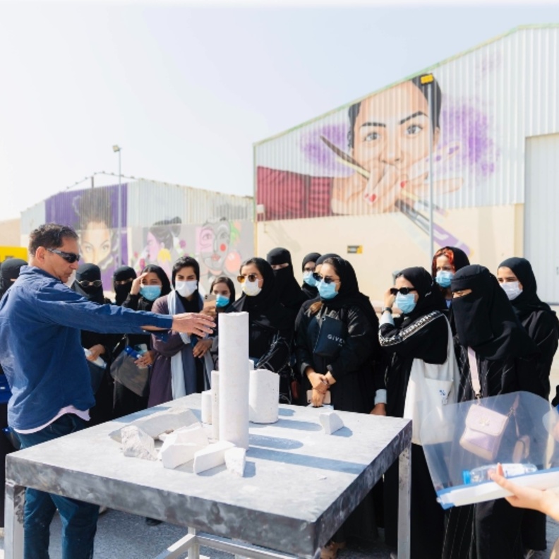 انطلاق ملتقى "طويق للنحت 2023".. تعرفوا على حوارات وورش عمل الأسبوع الأول