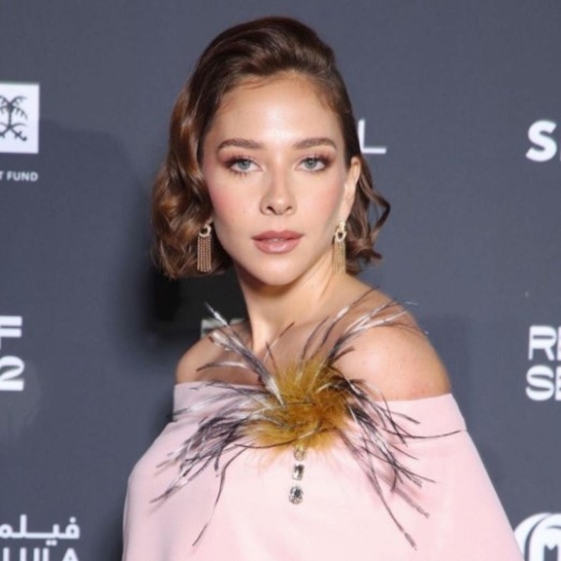 فاطمة البنوي تكشف عن موعد عرض فيلمها الجديد الهامور ح.ع في جميع دور السينما السعودية  - الصورة الرئيسية