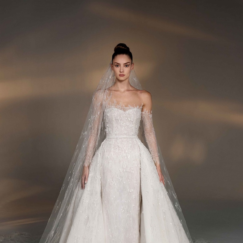 فساتين زفاف مع تنورة متصلة@ramialali