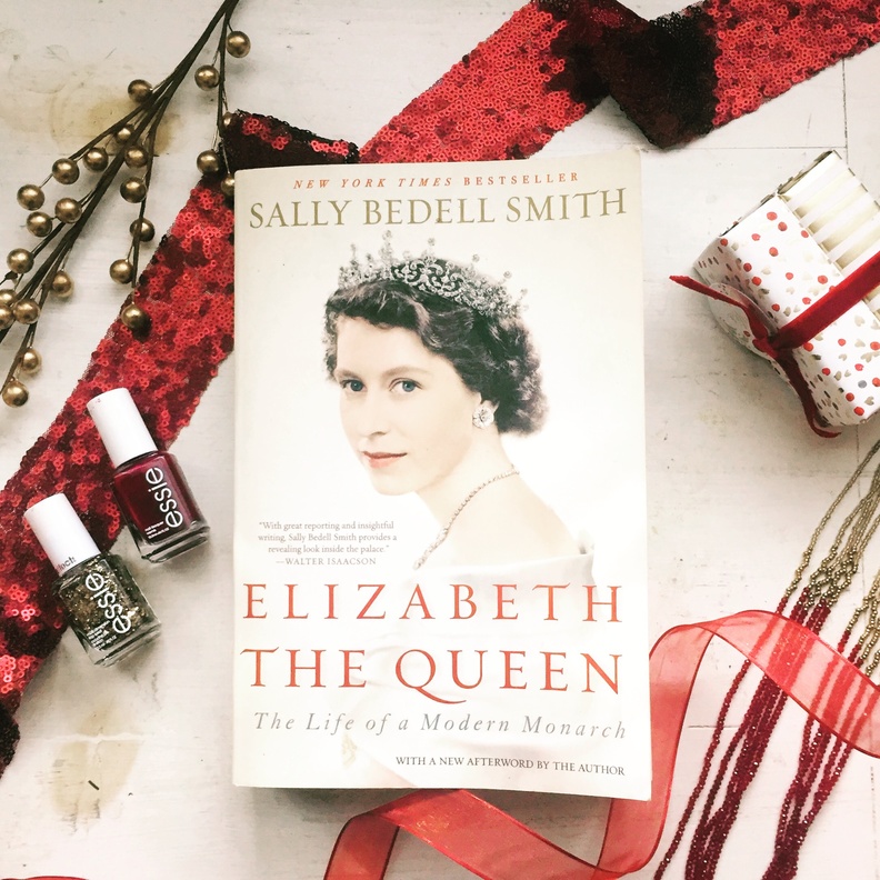 كتاب Elizabeth the Queen The Life of a Modern Monarch (إليزابيث الملكة حياة ملكة معاصرة) لسالي بيدل سميث Sally Bedell Smith