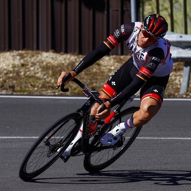 تعرفوا على أبرز سائقي الدراجات في السعودية