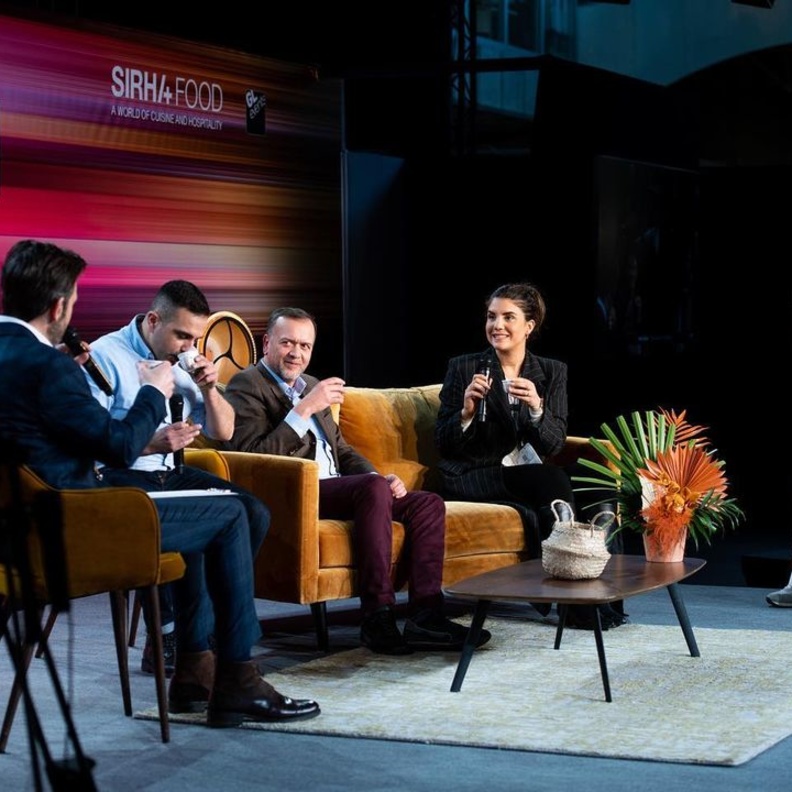 "ميادة بدر" تشارك في منتدى معرض سيراه 2023 العالمي بفرنسا للترويج لثقافة فنون الطهي السعودي دولياً