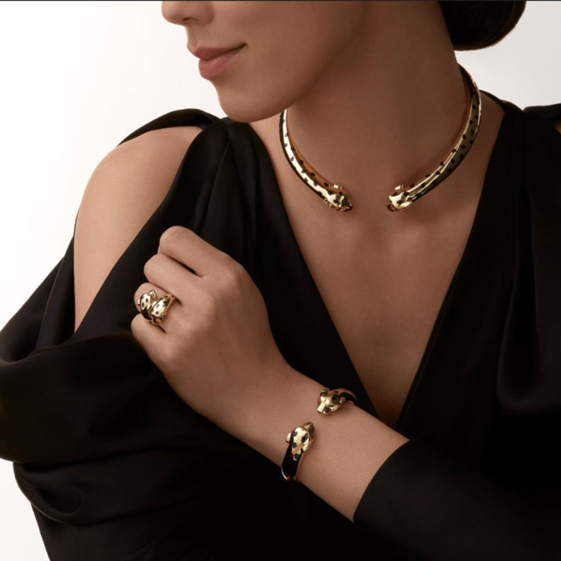 موديلات مجوهرات جريئة مستوحاة من عالم الحيوان