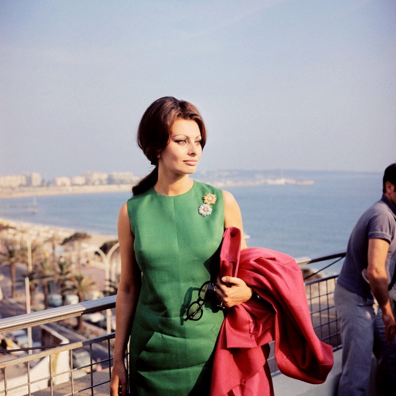 10 من أشهر اقتباسات صوفيا لورين عن الموضة والجمال