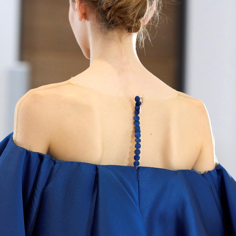 5 خلطات منزلية مدهشة للتخلص من حبوب الظهر والاكتاف