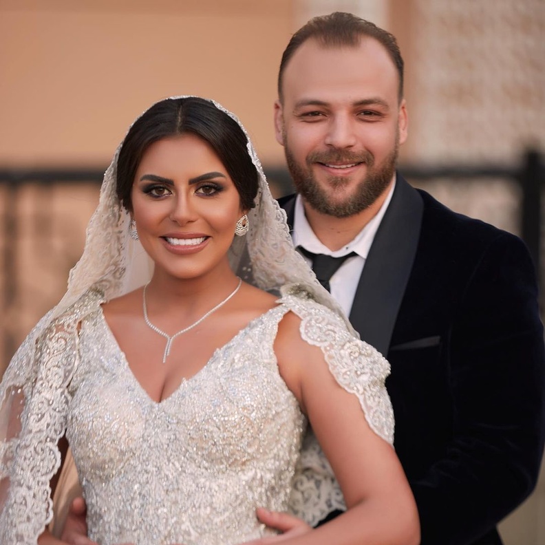 هاجر الشرنوبي وزوجها