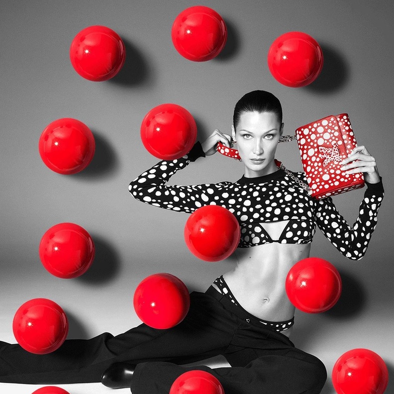 مجموعة Louis Vuitton x Yayoi Kusama