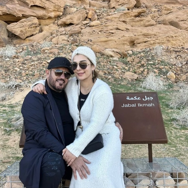 أول جولة سياحية لـ أصالة نصري في العام الجديد برفقة زوجها في العلا :"أحلى مكان شفته بحياتي".. فيديو وصور