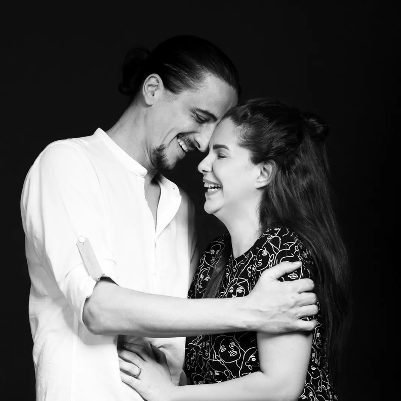 دنيا عبدالعزيز وزوجها