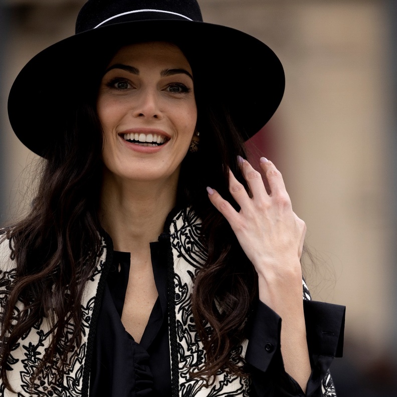 إطلالات ستريت ستايل خارجة عن المألوف في أسبوع الموضة في باريس..تابعيها بالصور