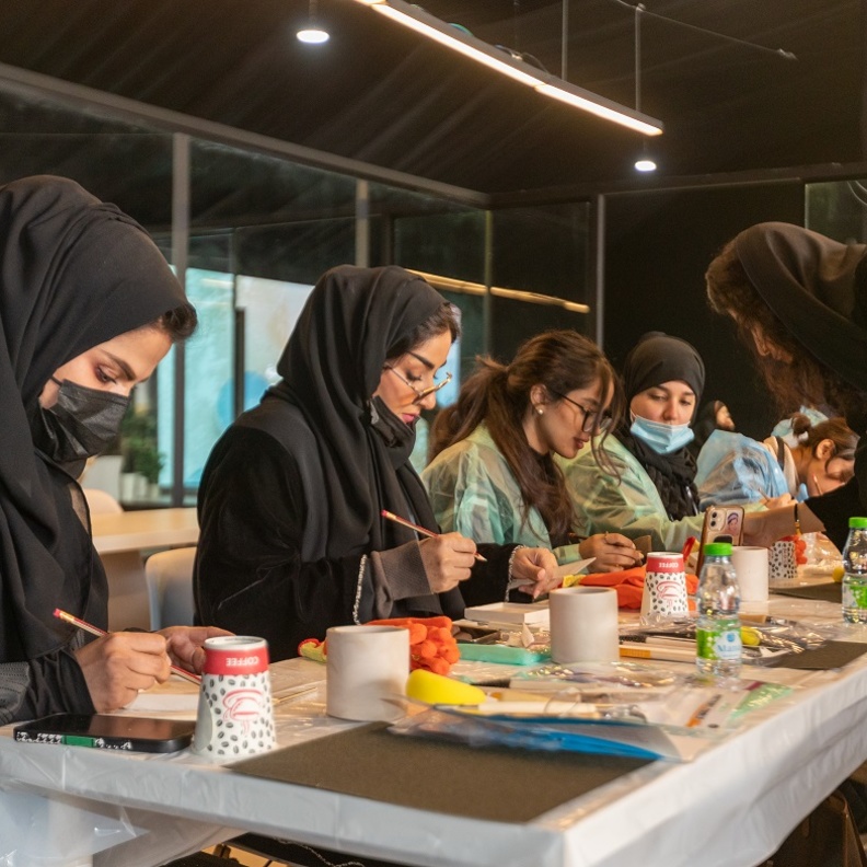 برنامج الشراكة المجتمعية لطويق للنحت