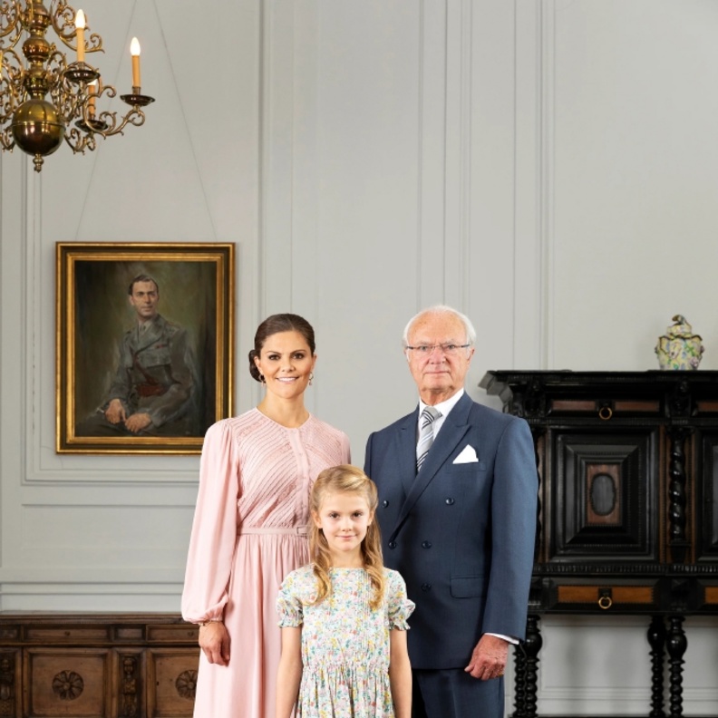 هل رفض ملك السويد اختيار ابنته الأميرة فيكتوريا كولية للعهد؟