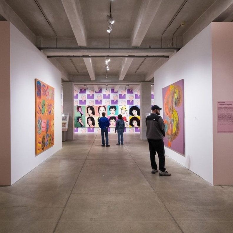 أبرز الفعاليات الخاصة بمعرض شهرة آندي وارهول في العلا